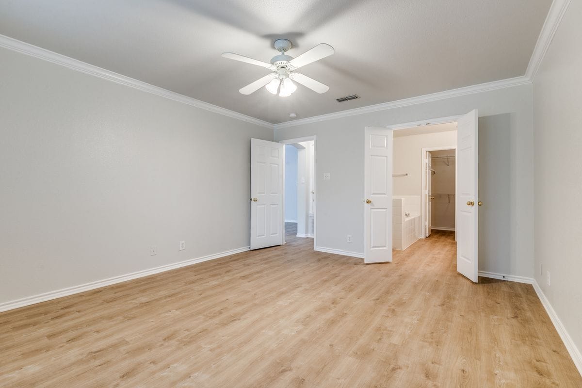 Building Photo - 2214 Sun Chase Blvd