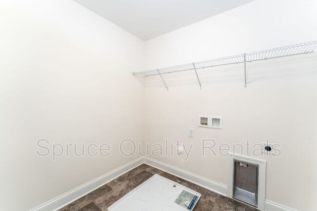 Building Photo - 102 Marquise Ct