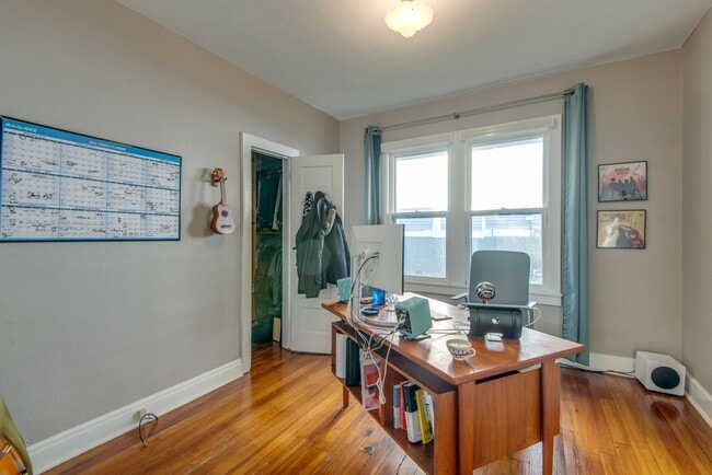 Building Photo - 1504 Fatherland St