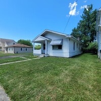 Building Photo - 15205 Lincoln Ave