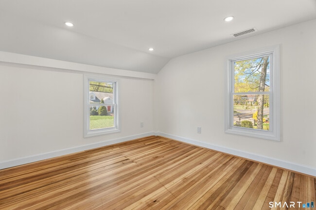 Building Photo - 152 Partrick Ave