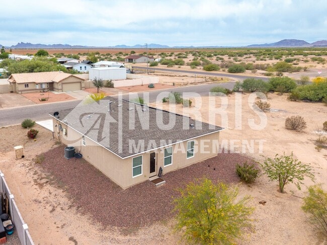Building Photo - Beautiful New Home in Arizona City