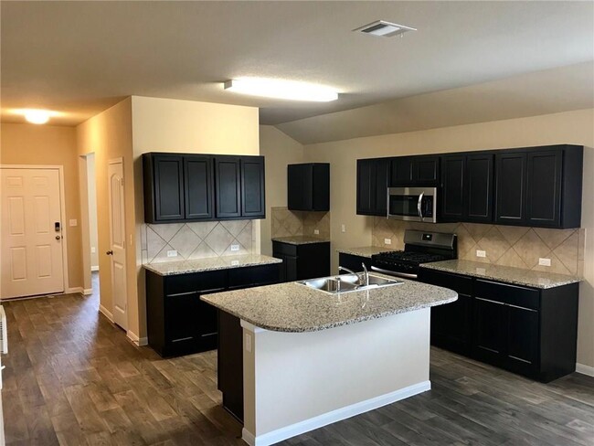 Building Photo - 110 Bull Creek Dr