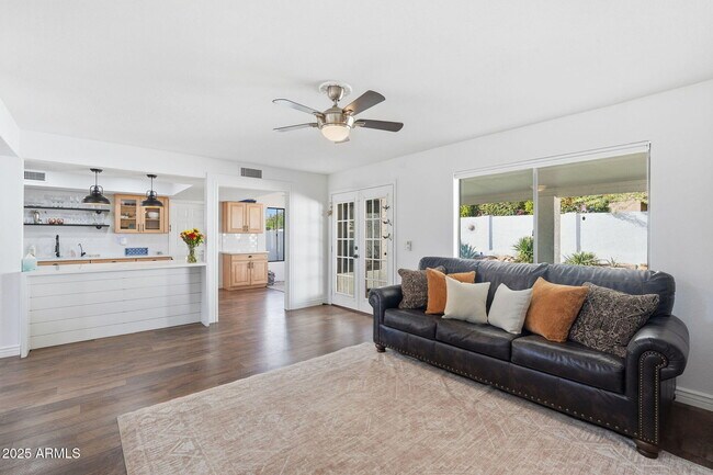 Building Photo - 3850 E Mountain Sky Ave