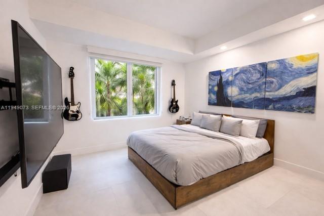 Building Photo - 201 Crandon Blvd