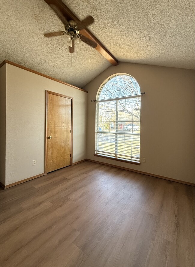 Building Photo - 2207 93rd St