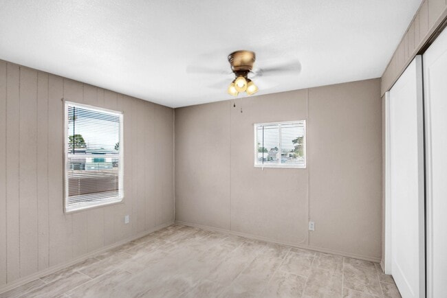 Building Photo - Incredible 3 bedroom, 1 1/2 bath mobile ho...