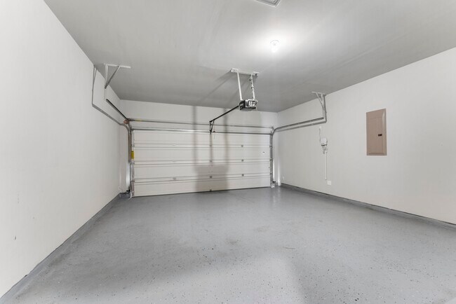 Building Photo - 156 Buckeye Dr