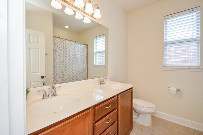 Building Photo - 4927 Lattimore Creek Dr