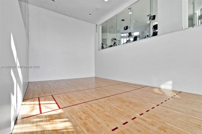 Building Photo - 350 S Miami Ave