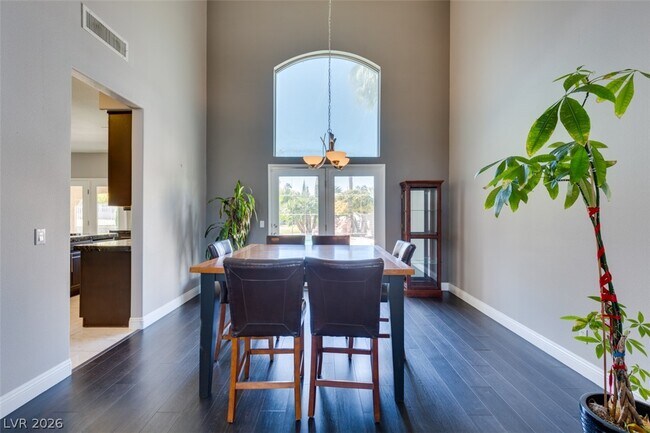 Building Photo - 152 Ultra Dr