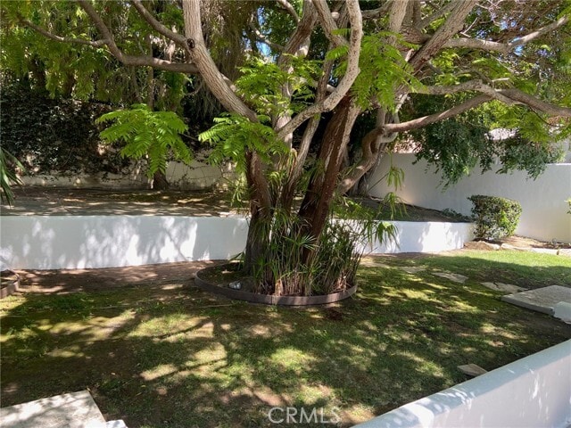 Building Photo - 412 S Irena Ave