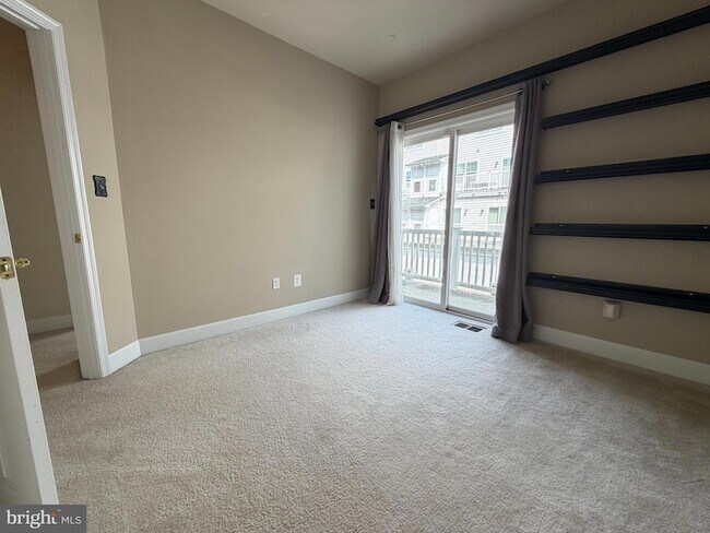 Building Photo - 19461 Dover Cliffs Cir