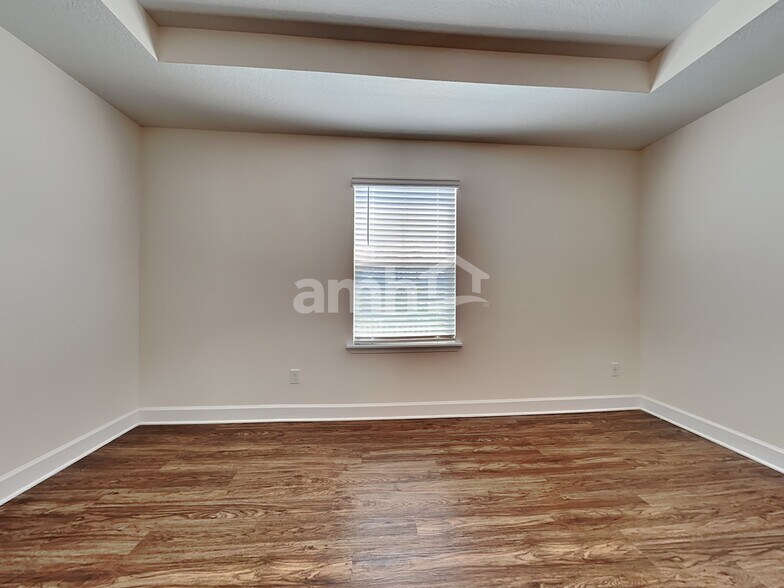 Building Photo - 10322 Riverwalk Ct