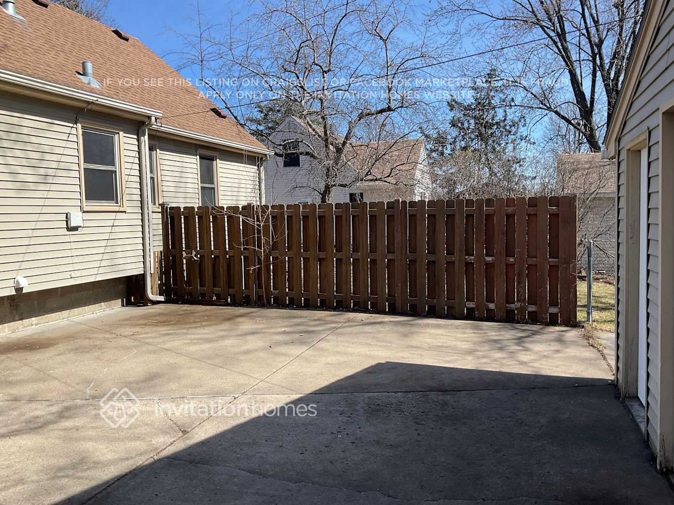 Building Photo - 2713 W 71st 1/2 St