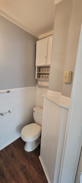 Bathroom - 125 Laurel St