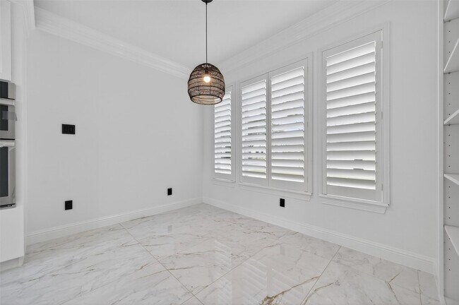 Building Photo - 2019 Bendstone Cir