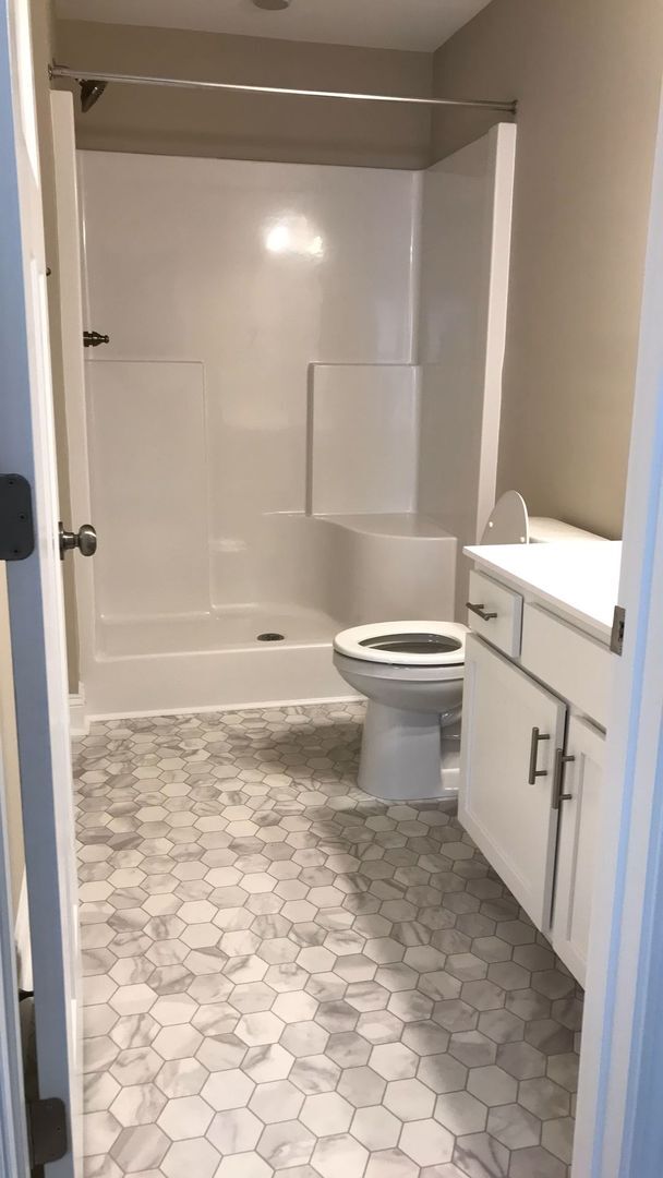 Building Photo - 124 Smallwood Rd