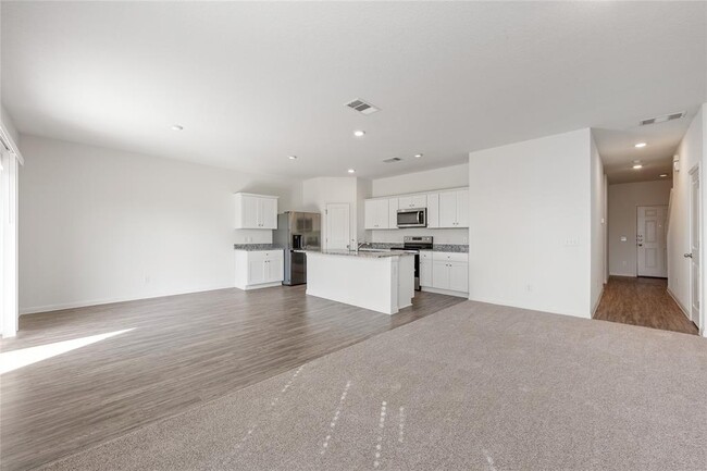 Building Photo - 19507 Cloudy Bay Dr