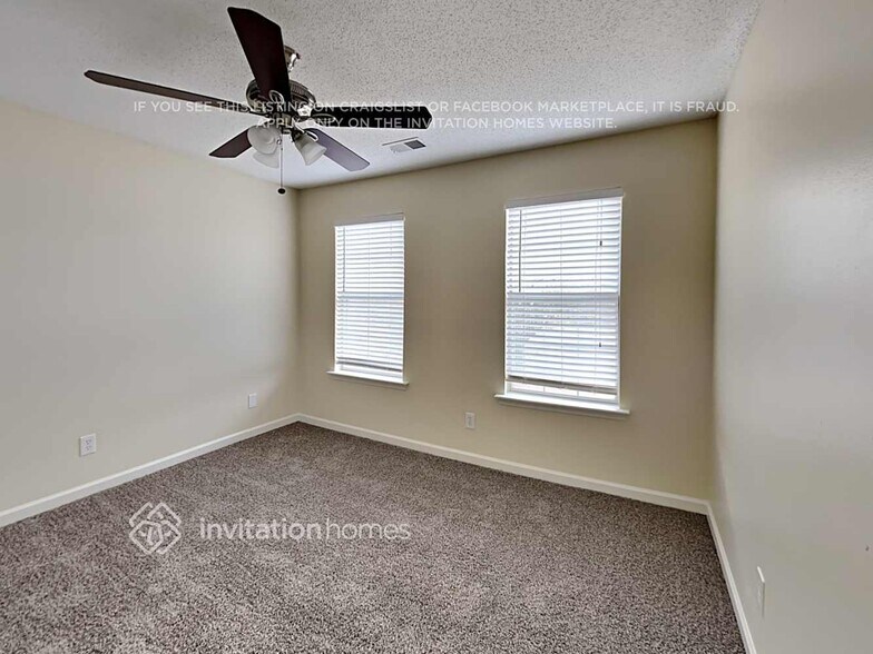 Building Photo - 3295 Franklin Forest Dr