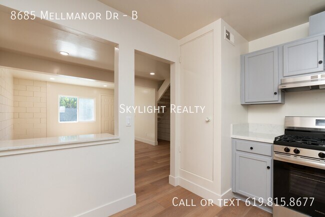 Building Photo - 8685 Mellmanor Dr
