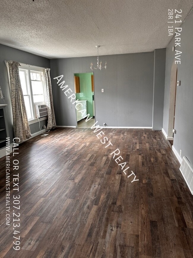 Building Photo - 241 Park Ave