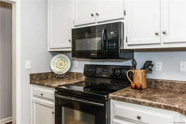 Building Photo - 7091 Buckram Oak Dr