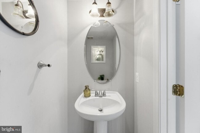 Building Photo - 24612 Nettle Mill Square