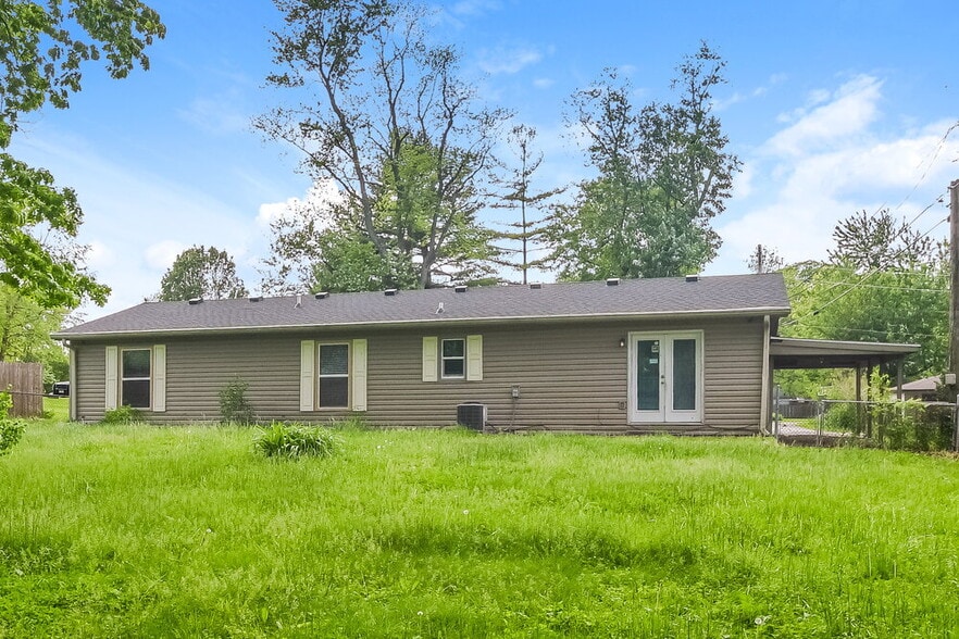 Building Photo - 4825 Manker St