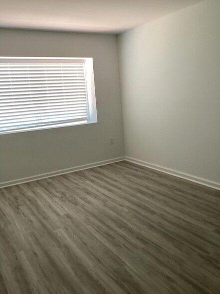 Building Photo - 20970 Vía Oleander