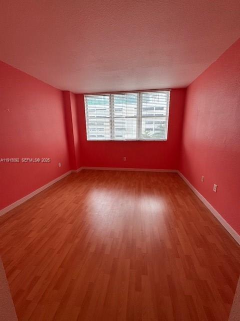 Building Photo - 500 NE 29th St