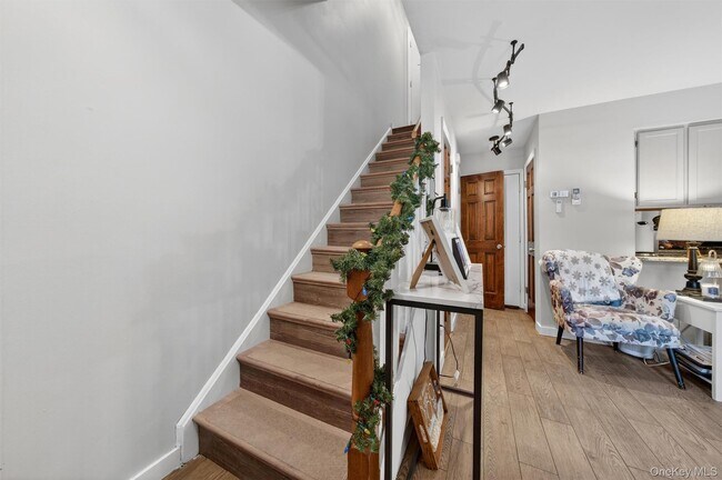 Building Photo - 74 Homestead Village Dr