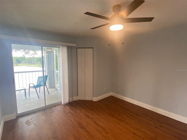 Building Photo - 2612 Grassy Point Dr