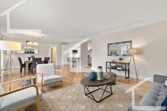 Building Photo - Coolidge Corner Location, High-End Finishe...