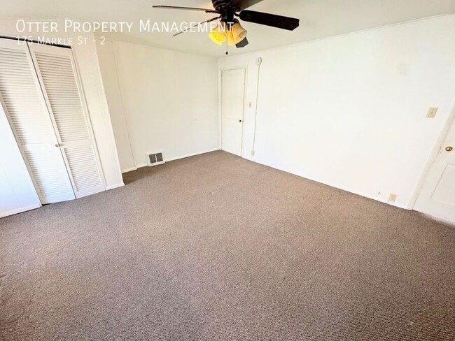 Building Photo - 3BR/2BA Spacious Manayunk Apt with Washer/...