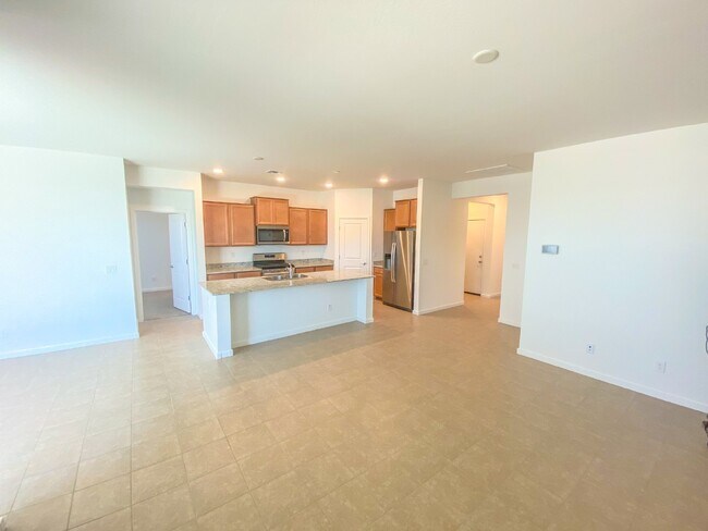 Building Photo - 6980 E Gamebird Way