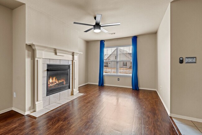 Building Photo - Wonderful two-story house