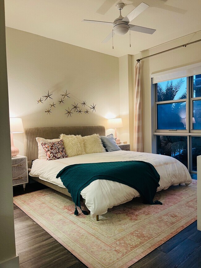 Building Photo - 455 NE 27th St