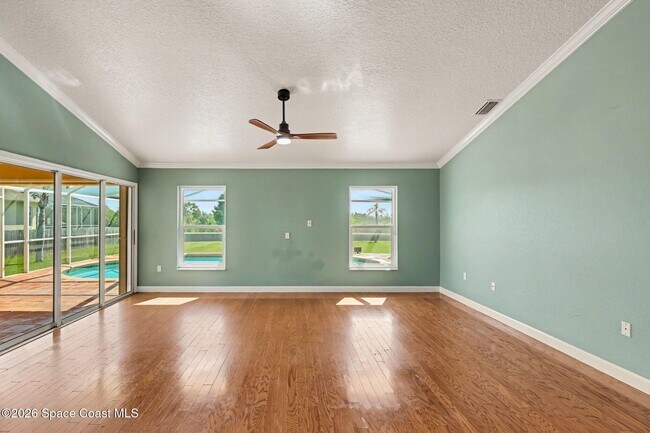 Building Photo - 2710 S Courtenay Pkwy