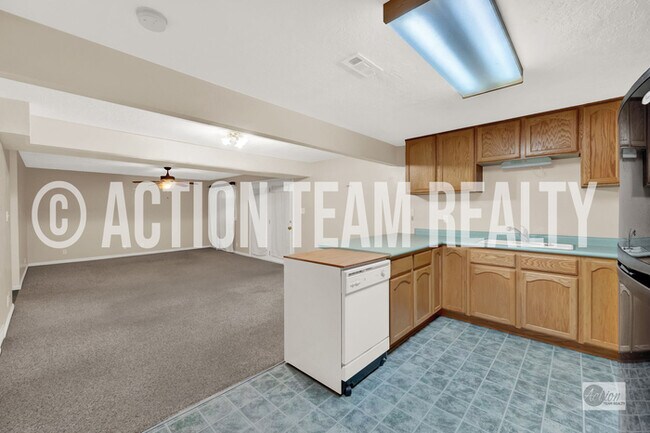 Building Photo - BASEMENT Apartment Located in West Jordan
