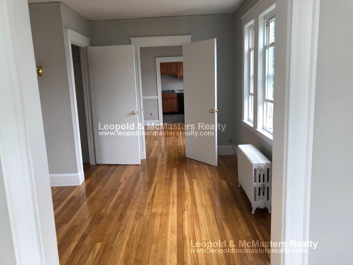Building Photo - 65 Tremont St
