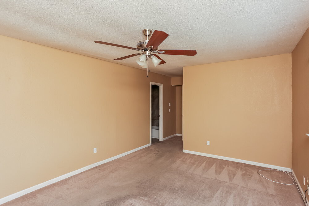 Building Photo - 1804 Primrose Ln