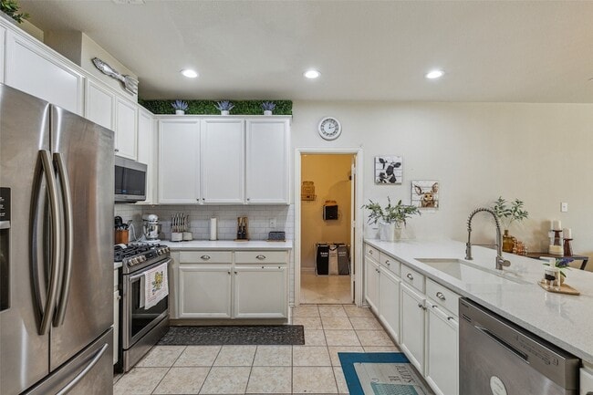 Building Photo - 3313 Peaceful Trail