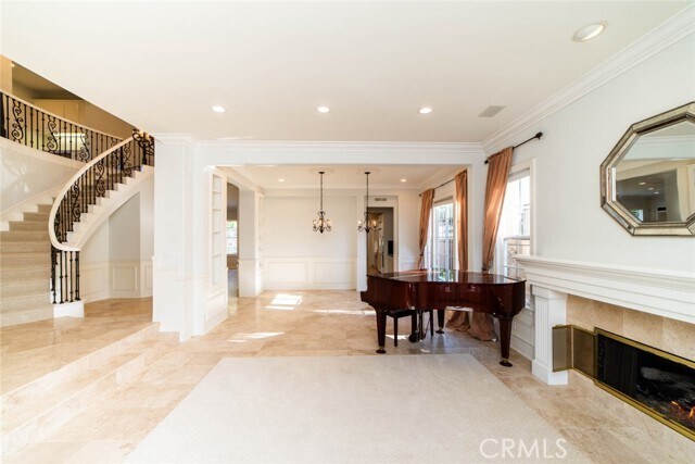 Building Photo - 7 Camellia