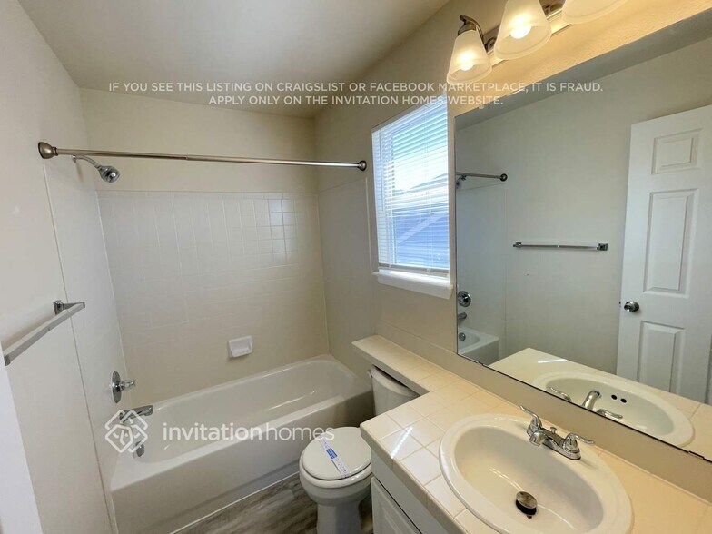 Building Photo - 11842 Horseshoe Ln