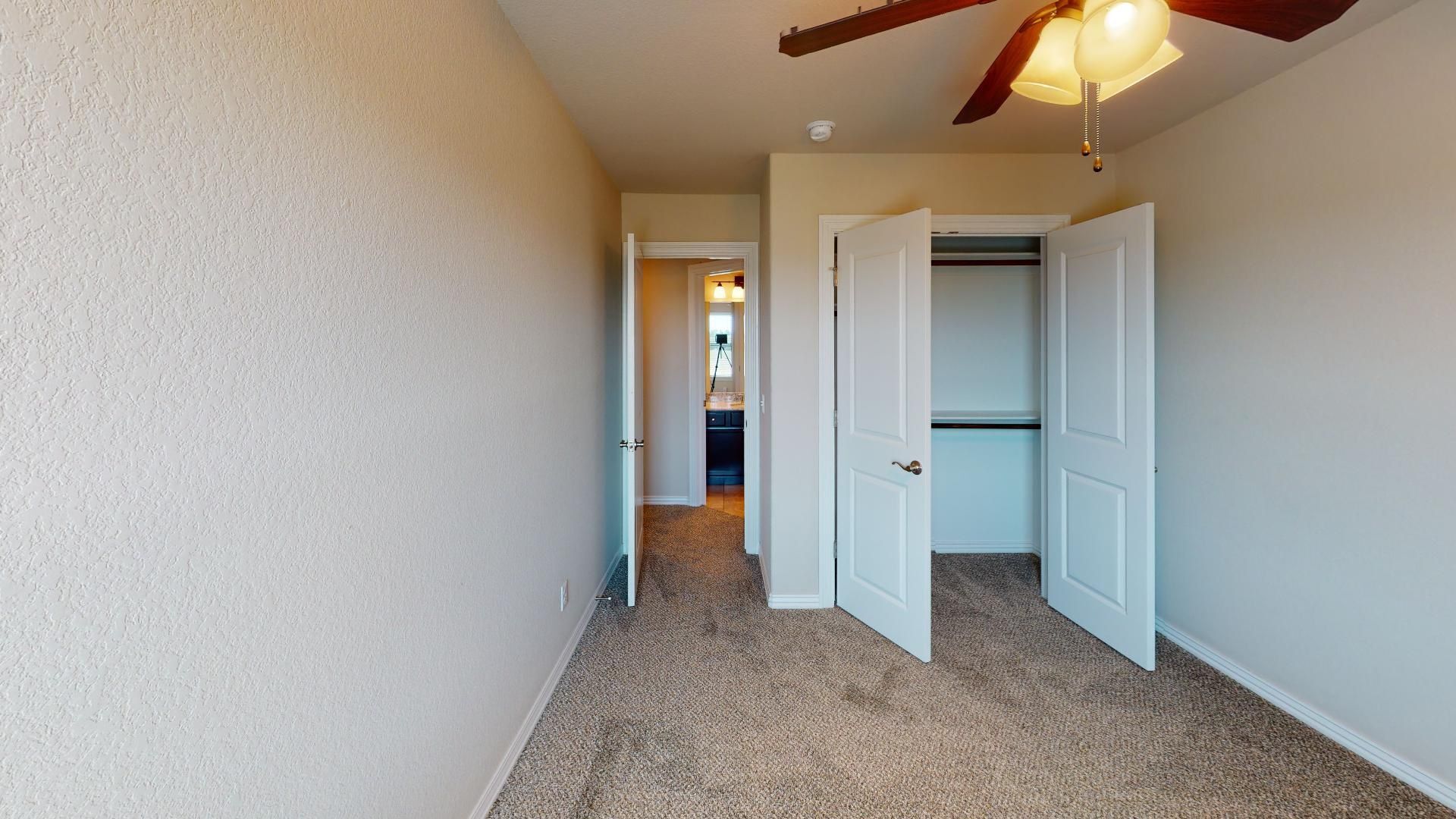 Building Photo - 2731 W Shasta Rd