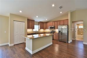 Building Photo - 10625 SE 101st Ct