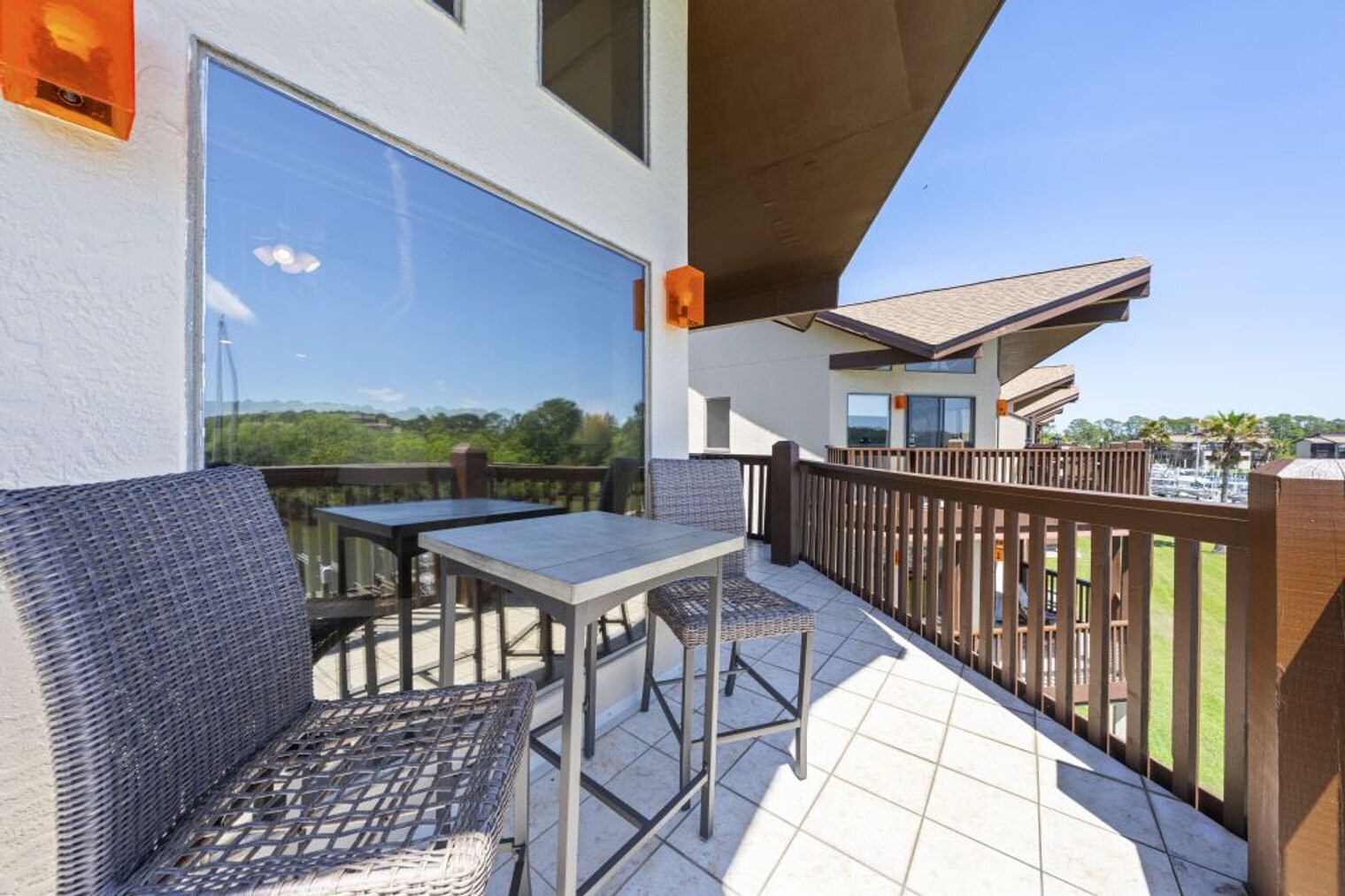 Building Photo - 3806 Spinnaker Dr