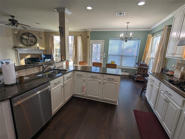 Building Photo - 2537 Charolais Ct