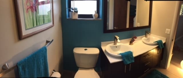 Building Photo - 381 SE 16th Ave